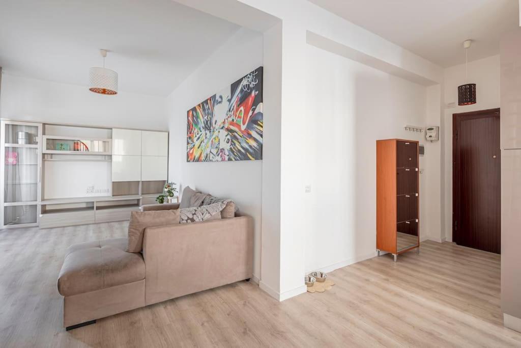 Apartamento Cozy Appartament 1 Min From New Mm4 Argonne Milán
