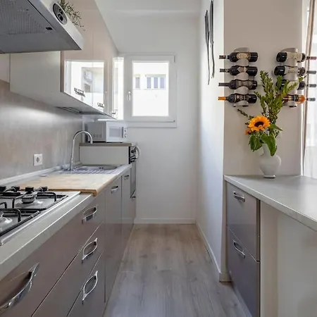 Cozy Appartament 1 Min From New Mm4 Argonne Milan Exterior photo