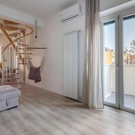 Cozy Appartament 1 Min From New Mm4 Argonne Milan Exterior photo